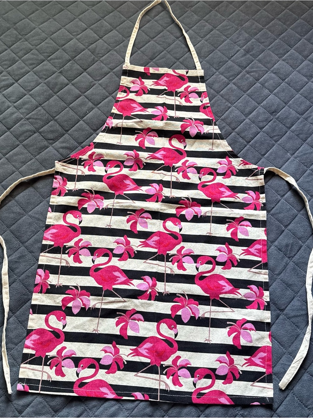 Flamingo Print Apron – Black White Pink Tropical Kitchen Cooking Apron LIKE NEW